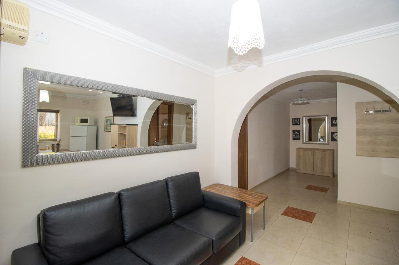 Tranquil Villa Apartments Units Mellieħa Extérieur photo